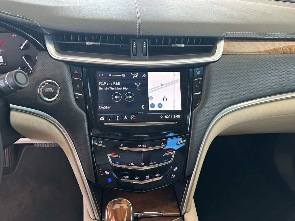 Used 2019 White Cadillac Luxury image 24