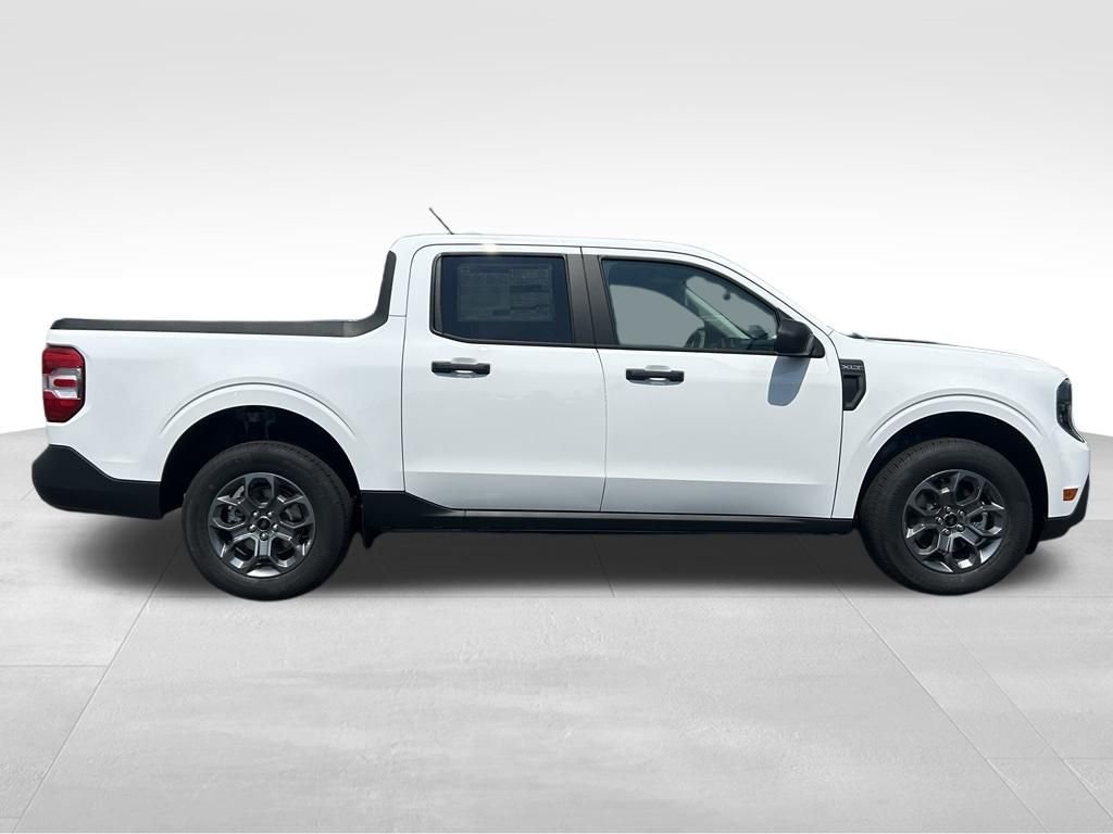 New 2026 Oxford White Ford XLT image 6