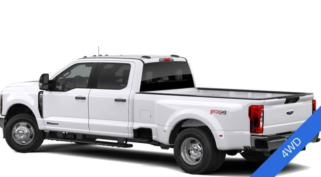 New 2026 White Ford XLT image 2