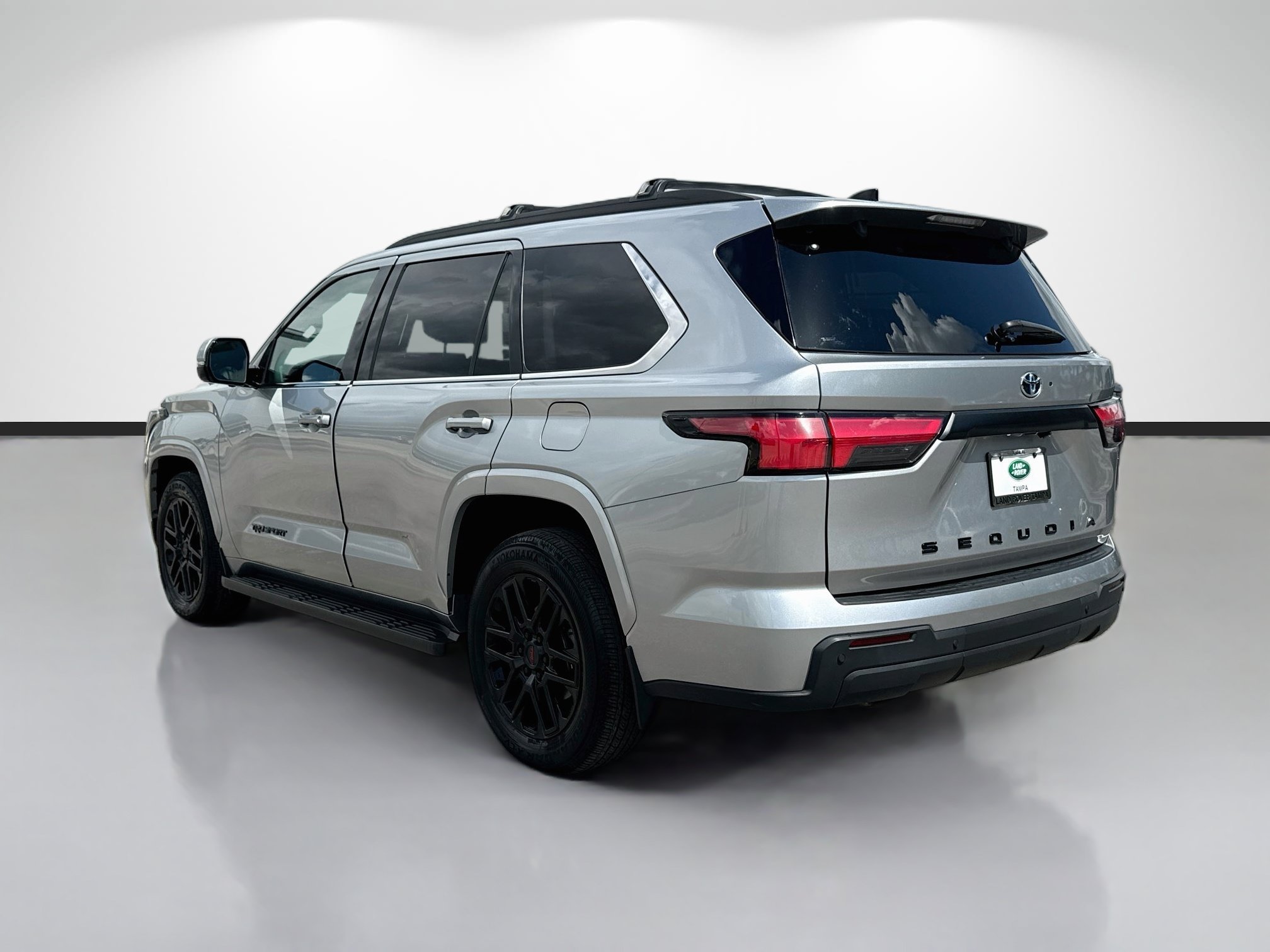 Used 2023 Celestial Silver Metallic Toyota SR5 image 3