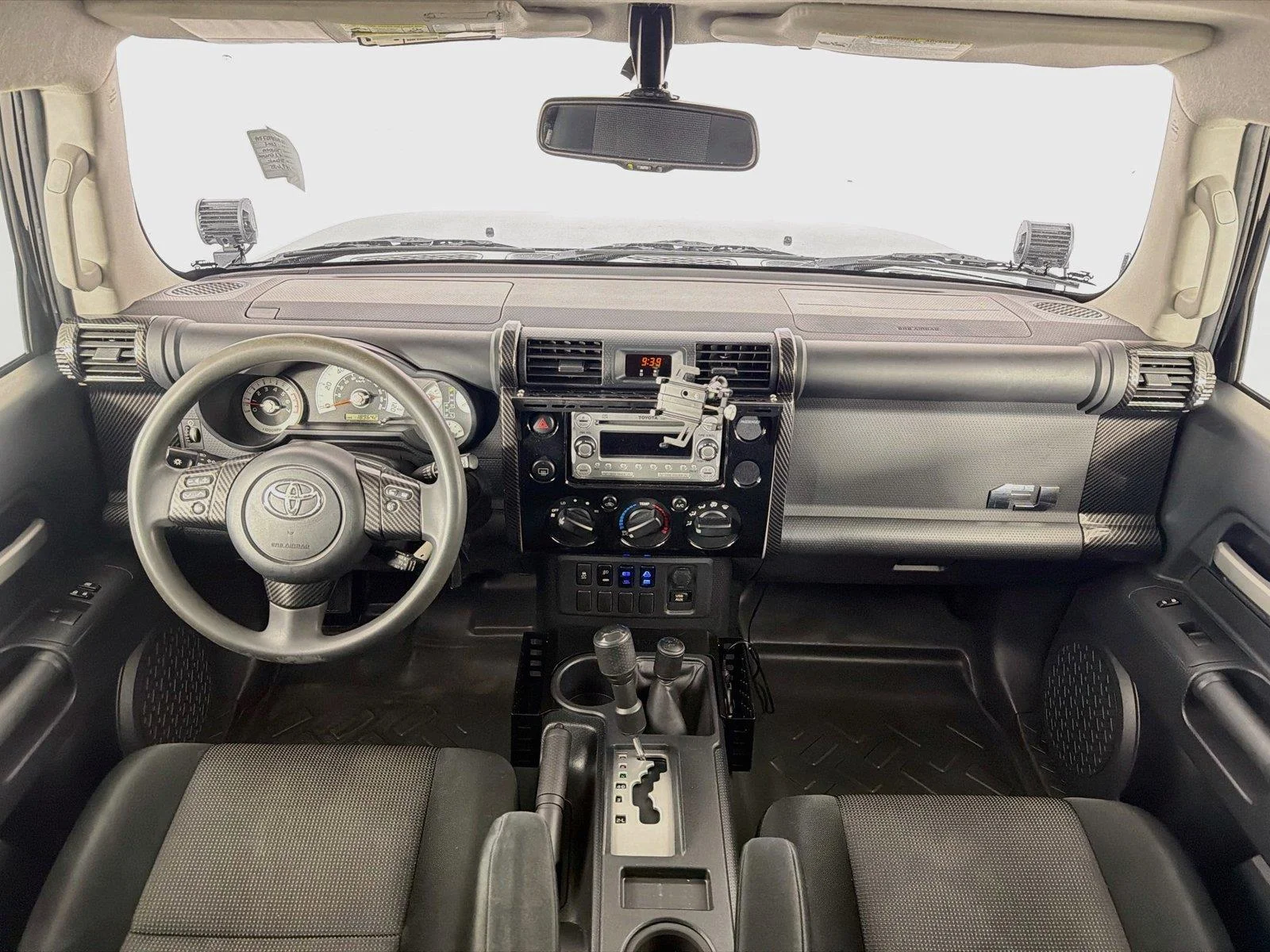 Used 2014 Black Toyota SR image 12