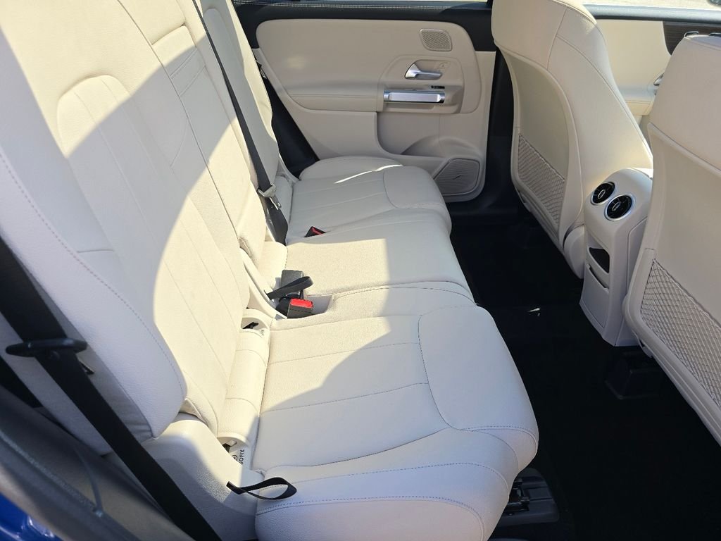 New 2026 Starling Blue Metallic Mercedes-Benz GLB 250 image 20