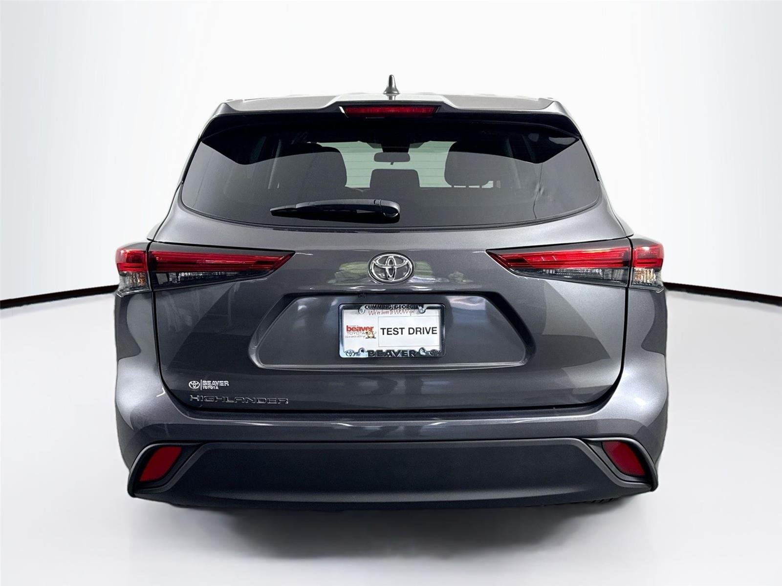 2023 Toyota Highlander L - Photo 10
