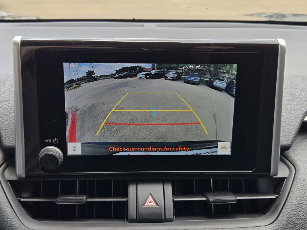 2024 Toyota RAV4 LE - Photo 12