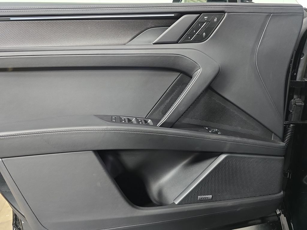 New 2026  Porsche Turbo image 22