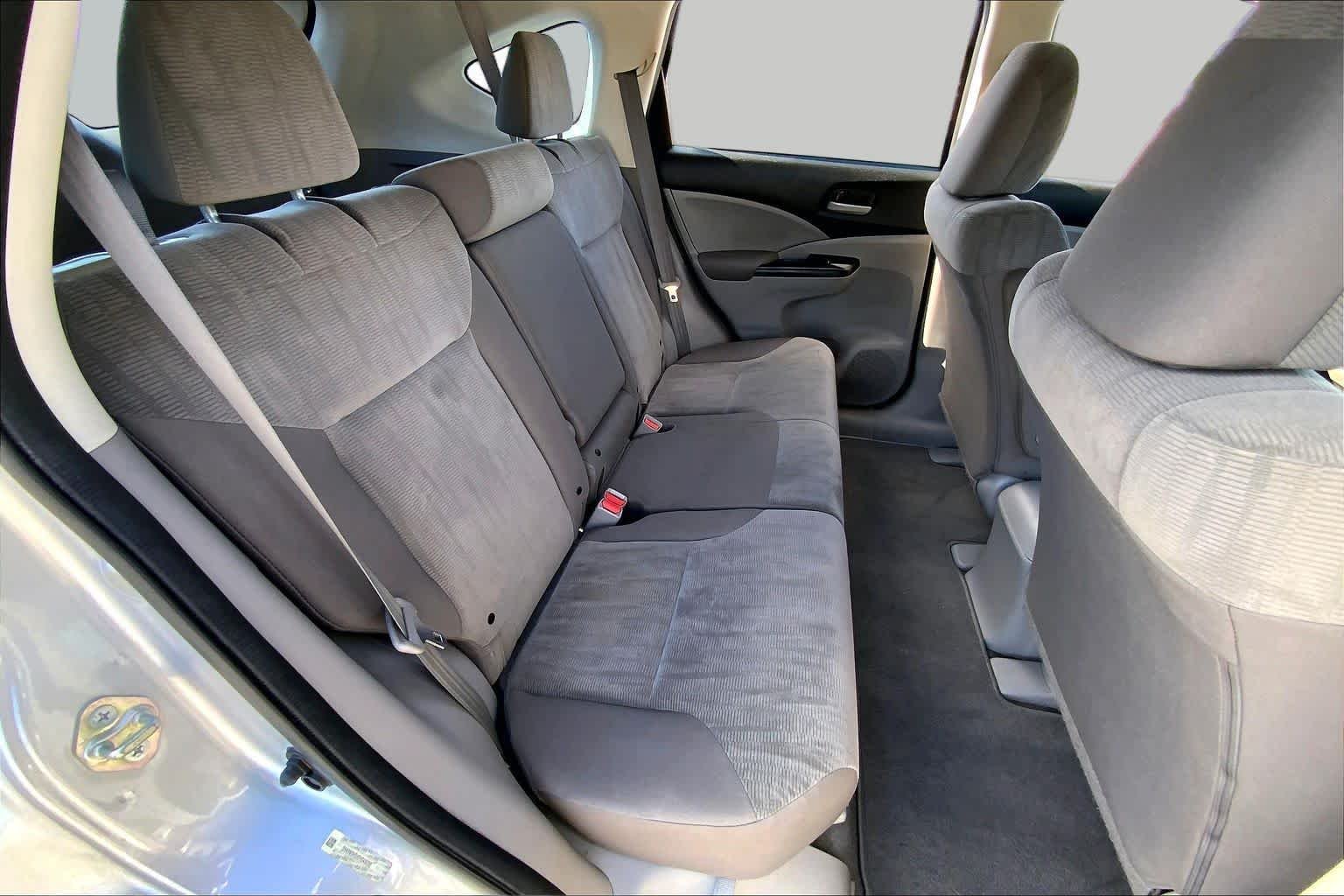 Used 2014 Alabaster Silver Metallic Honda LX image 19