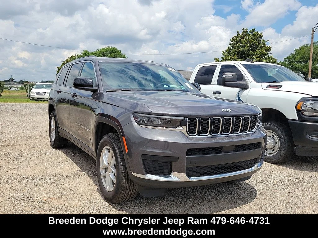 2025 Jeep Grand Cherokee L Laredo 4x4's photo