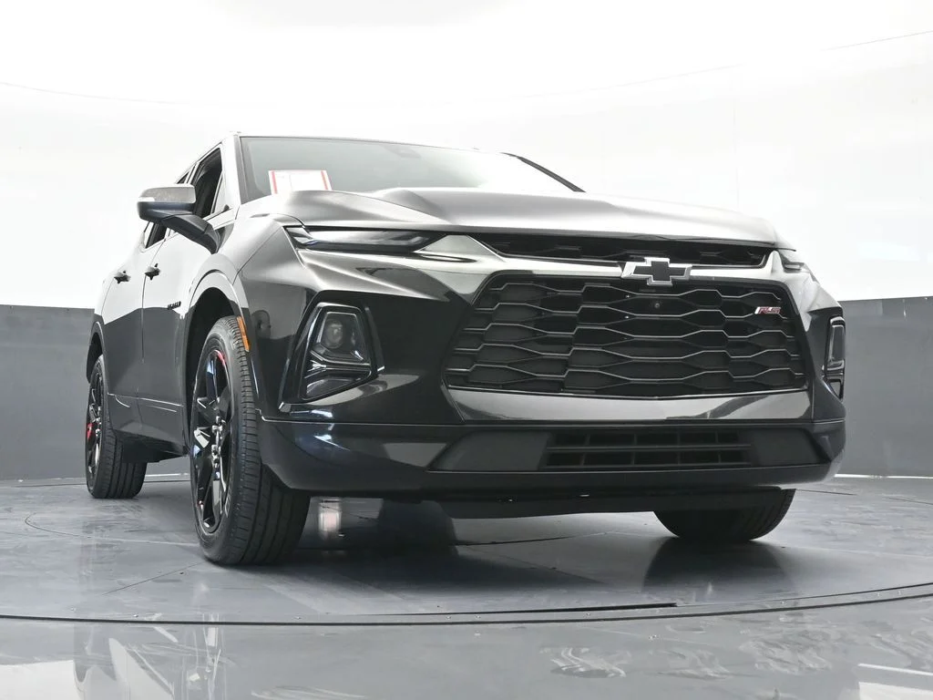 Used 2020 Black Chevrolet RS image 79