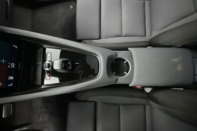 Certified Used 2024 White Polestar Long Range Dual Motor image 33
