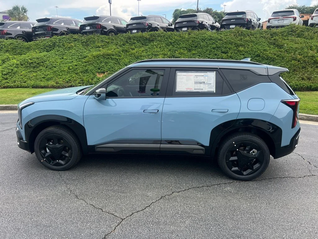 New 2027 Blue Kia X-Line image 4