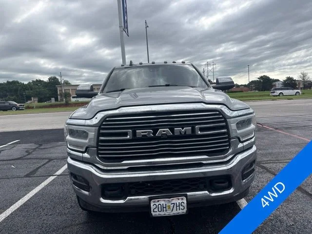 Used 2019 Billet Silver Metallic Clearcoat Ram Laramie image 2
