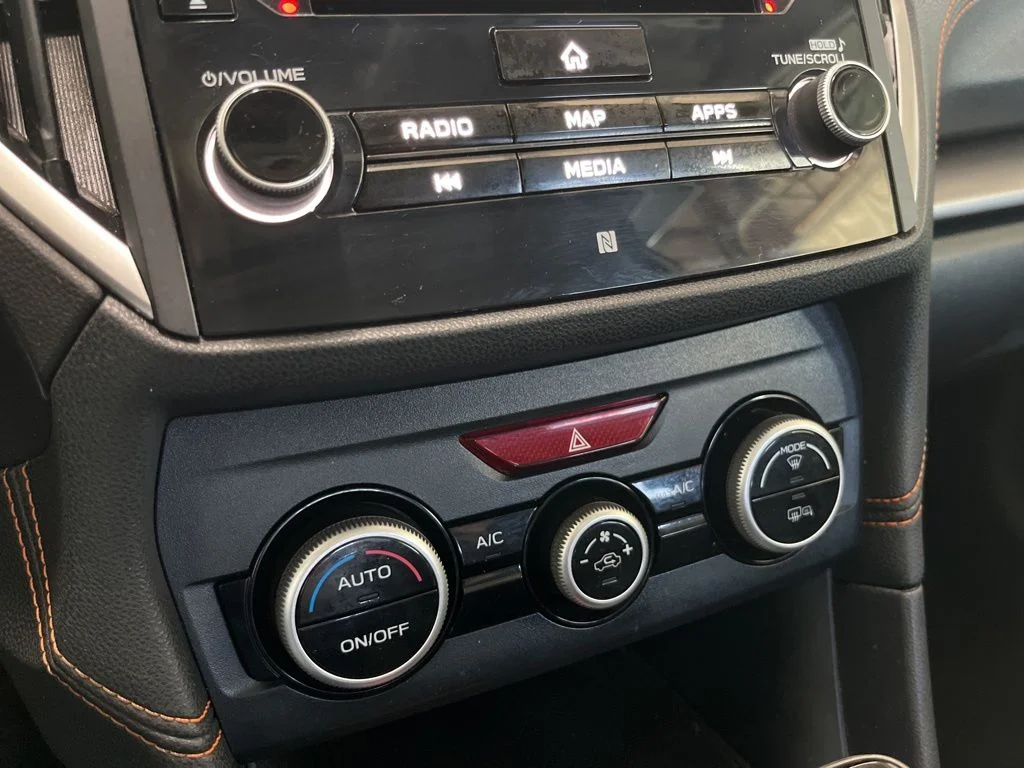 Used 2019 Silver Subaru 2.0i Limited image 15