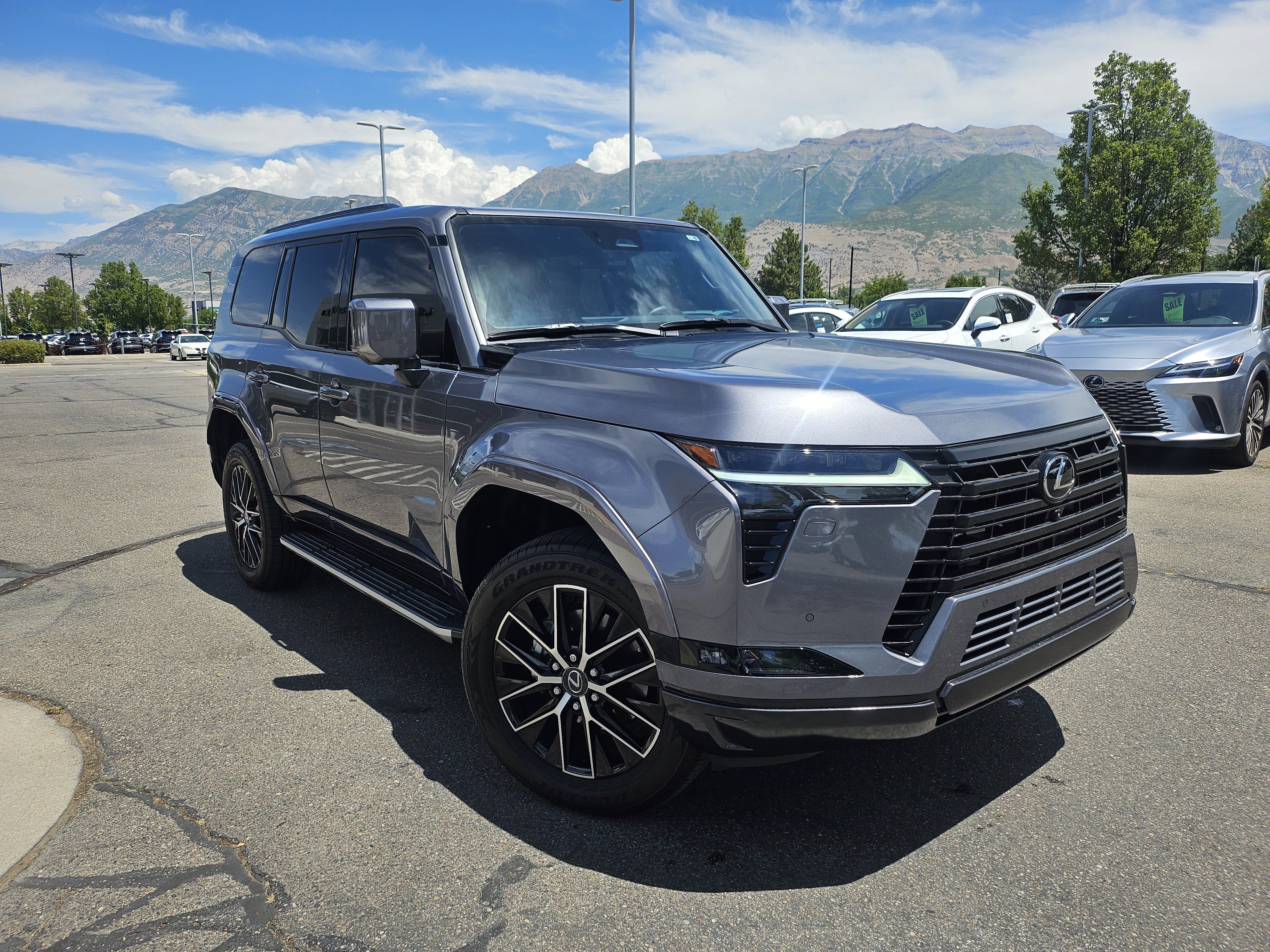 Certified Used 2025 NEBULA GRAY PEARL Lexus 550 Premium+ image 3