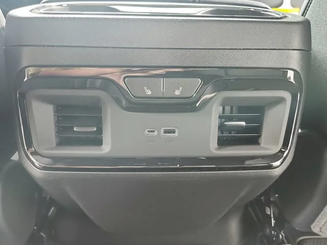2026 GMC Sierra 2500HD AT4 - Photo 44