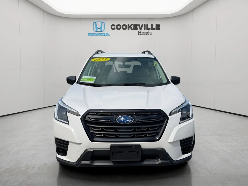 Used 2023 Crystal White Pearl Subaru Base image 4