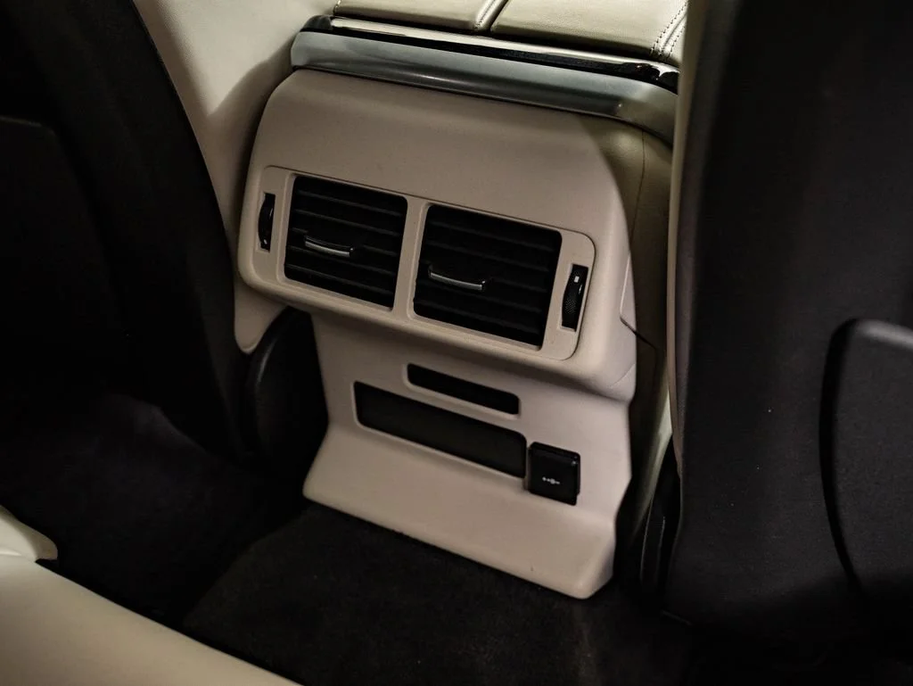 Used 2022 SVO Premium Palette Blue Land Rover R-Dynamic HSE image 37
