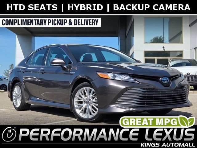 2020 Toyota Camry Hybrid XLE