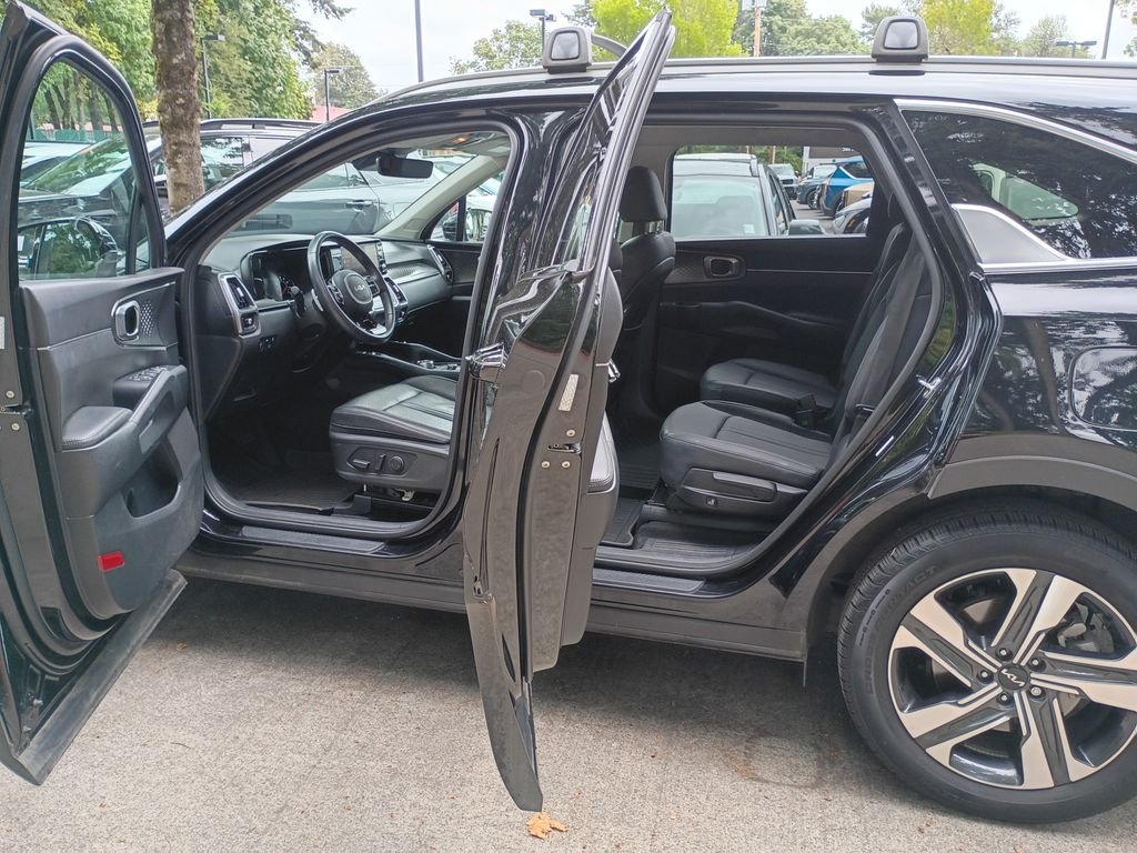 Used 2023 Aurora Black Kia EX image 23