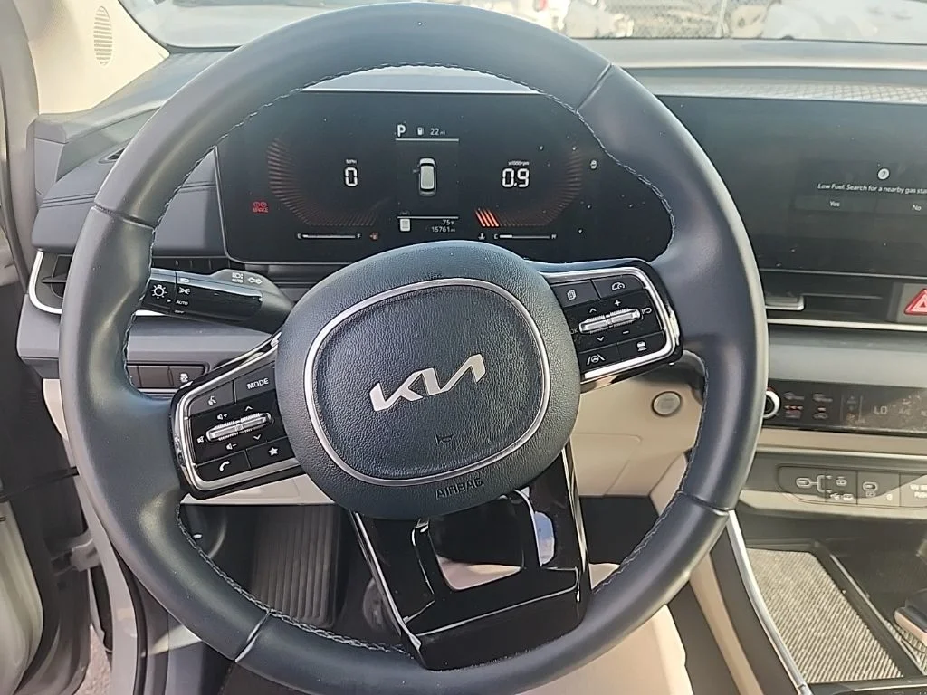 Certified Used 2025 White Kia EX image 22