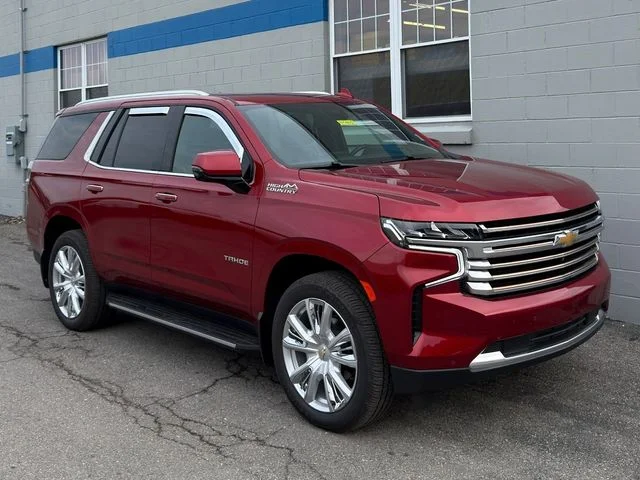 Used 2023 Red Chevrolet High Country image 3