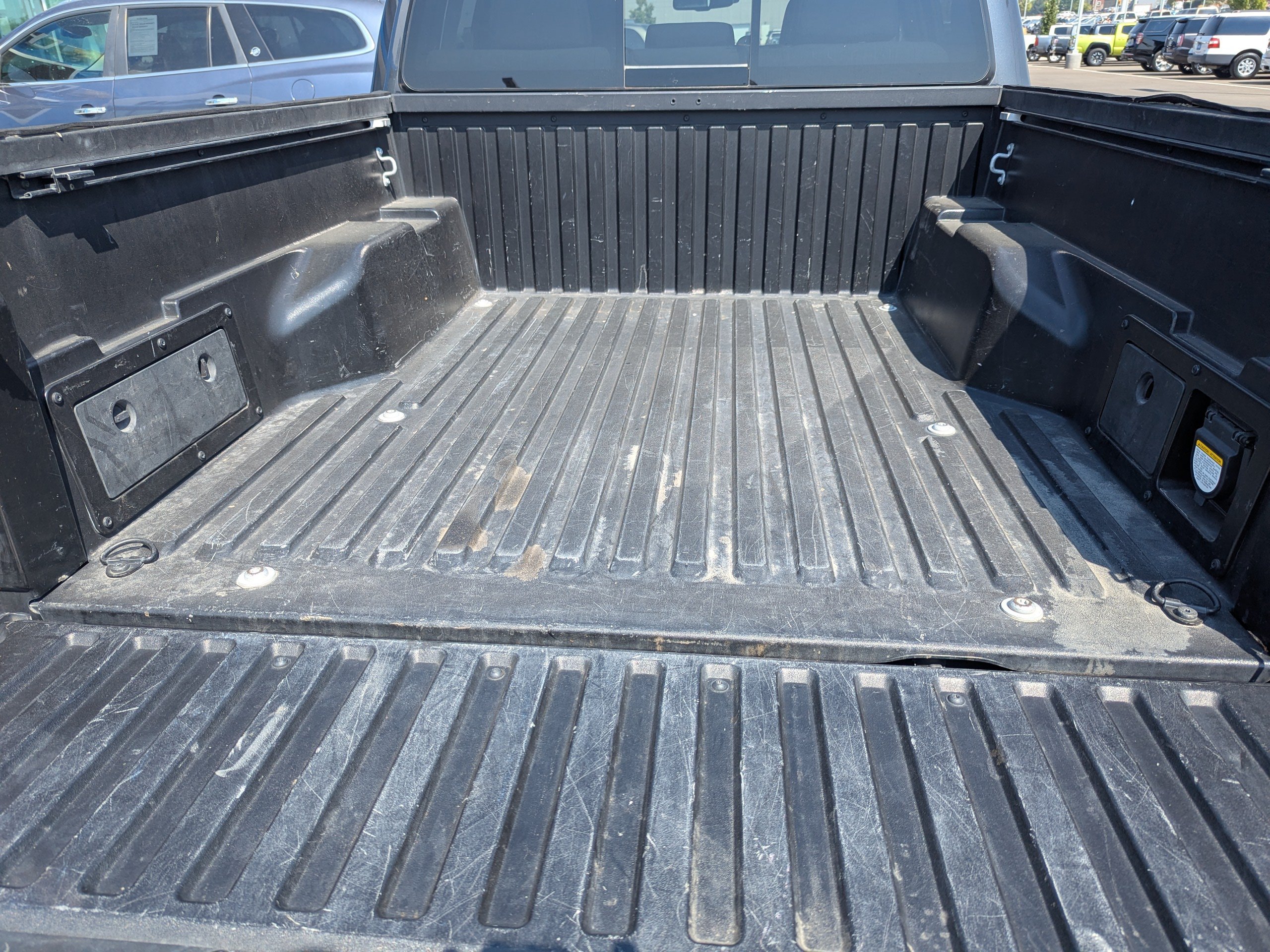 Used 2018  Toyota SR image 30