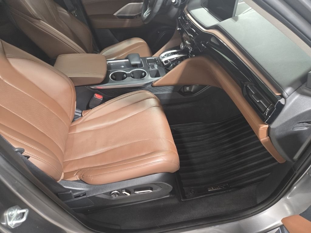 Used 2023 Liquid Carbon Metallic Acura Technology image 28