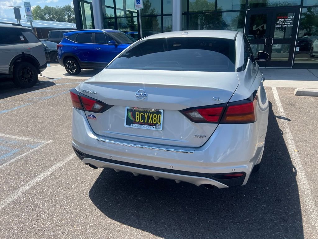Used 2022 Silver Nissan 2.5 SL image 10