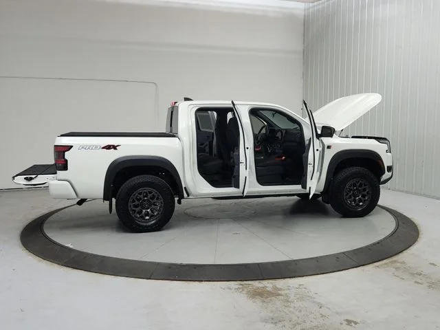 Used 2026 White Nissan PRO-4X image 17