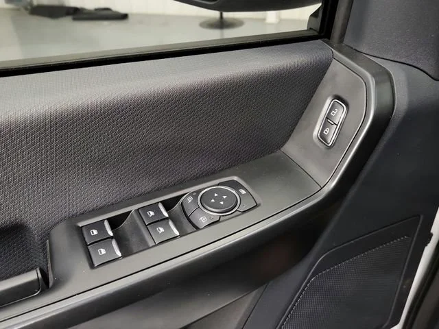 2025 Ford F-150 STX - Photo 27