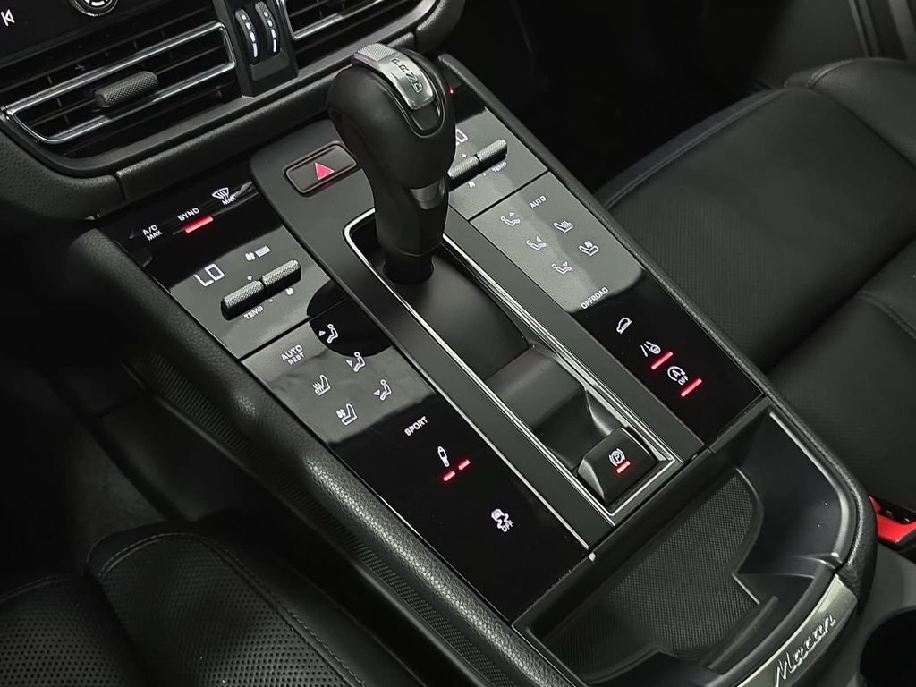 Used 2024 Silver Porsche Base image 20