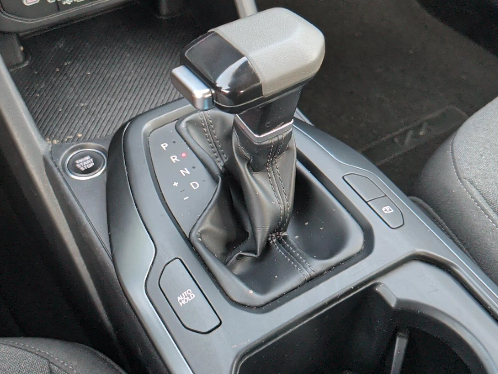 Used 2025 Steel Gray Kia LXS image 20