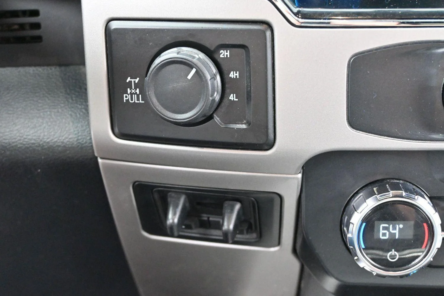 Used 2022 Carbonized Gray Ford Lariat image 22