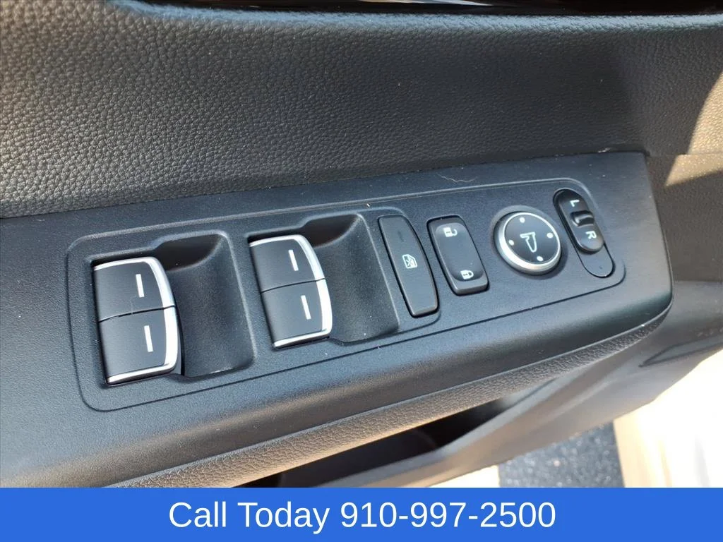 Used 2025 Gray Honda EX-L image 12