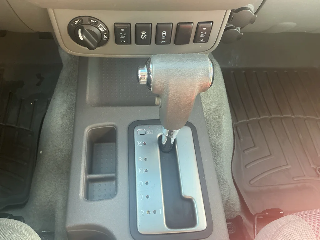 Used 2016 Glacier White Nissan SV image 20