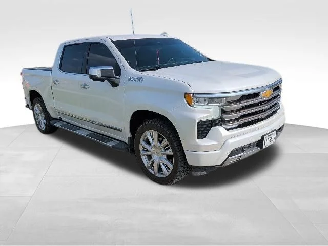 Used 2022 Beige Chevrolet High Country image 1