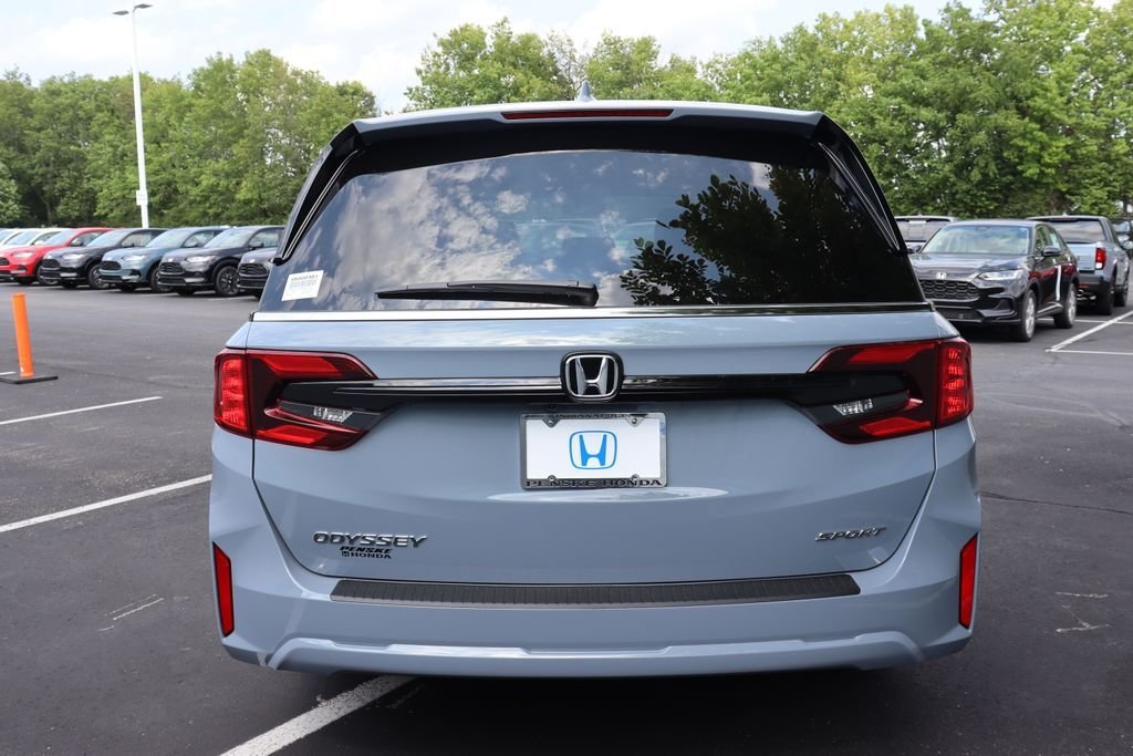 New 2026 Sonic Gray Pearl Honda Sport-L image 4