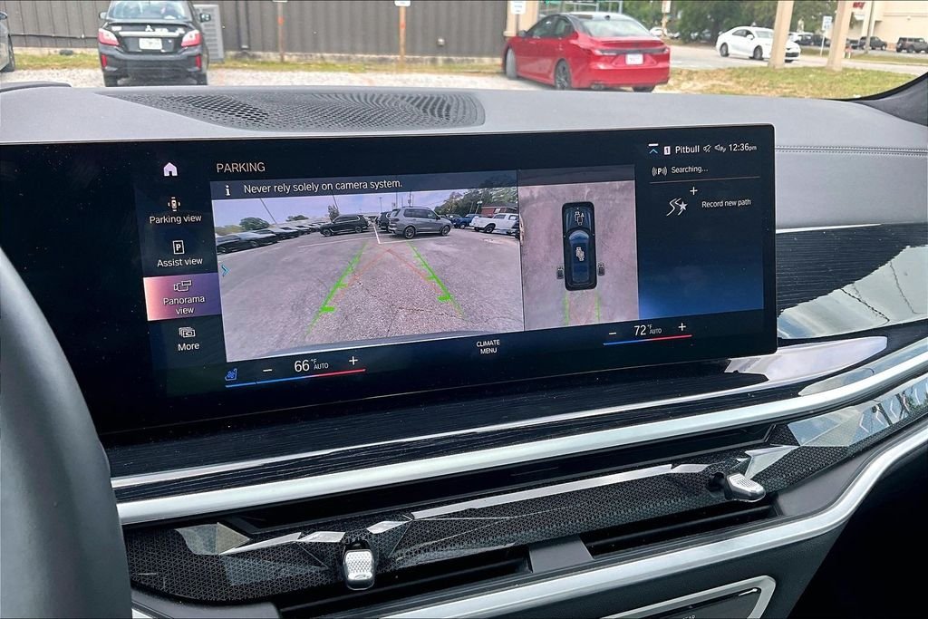 Used 2023 Gray BMW xDrive40i image 12