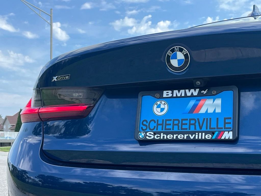 Used 2021 Phytonic Blue Metallic BMW 330i xDrive image 14