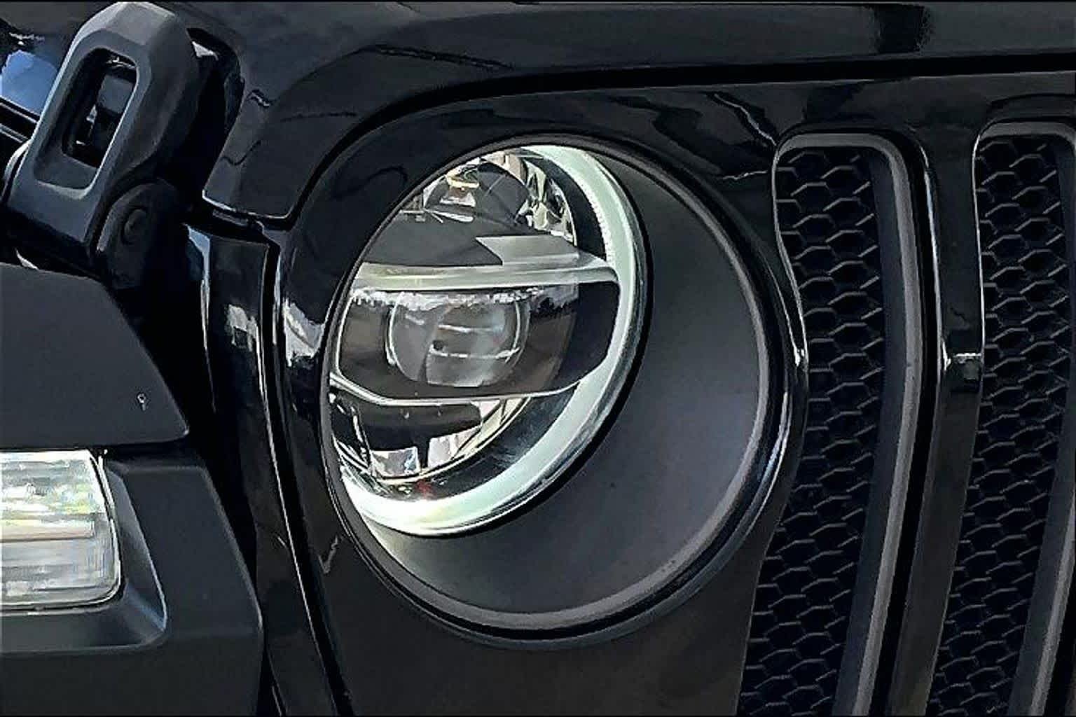 Used 2022 Black Clearcoat Jeep Rubicon image 27