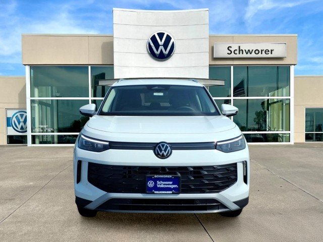 New 2026 Pure White Volkswagen S 4Motion image 3