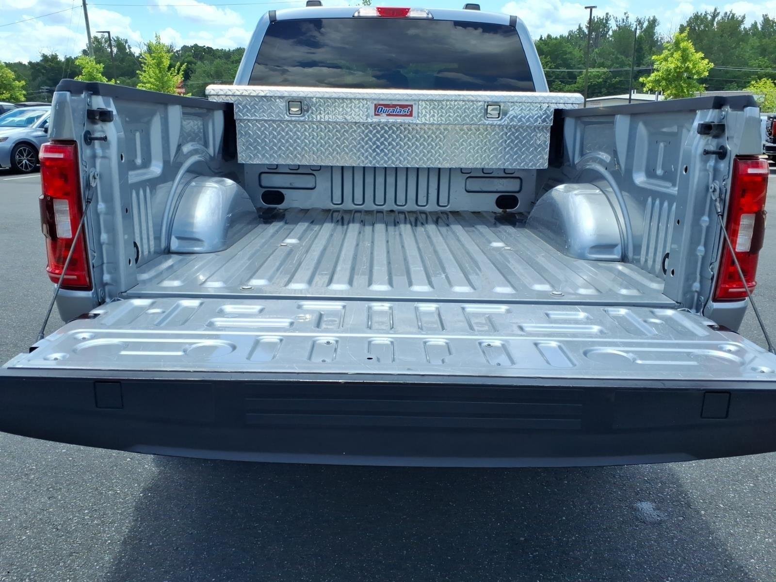 Used 2023 Iconic Silver Metallic Ford XLT image 17