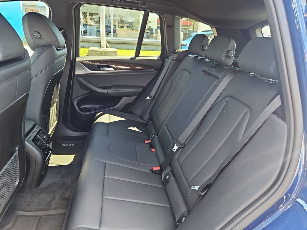 Used 2019 Phytonic Blue Metallic BMW xDrive30i image 23