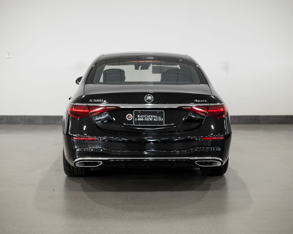 New 2026 Black Mercedes-Benz S 580e image 11
