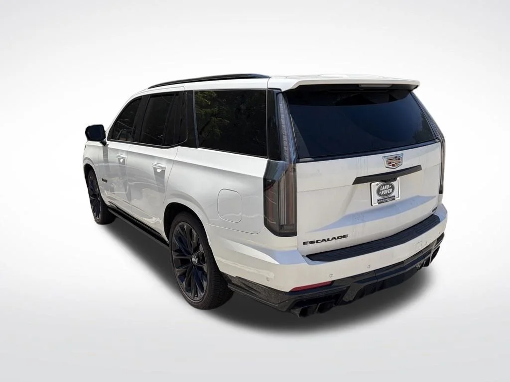 Used 2025 White Cadillac V-Series image 10