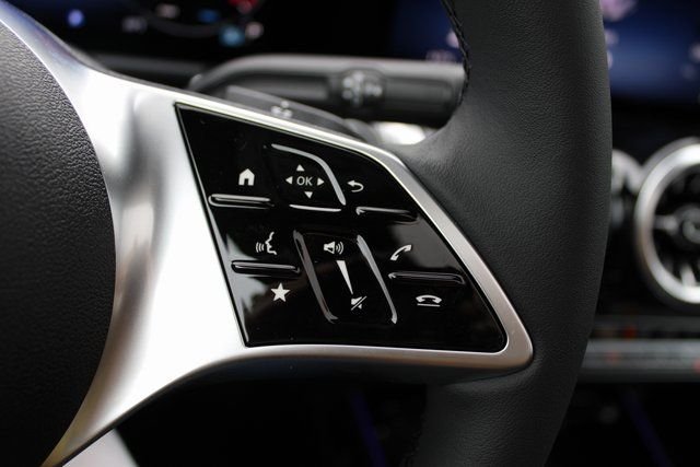 New 2026 Cirrus Silver Metallic Mercedes-Benz GLB 250 image 20