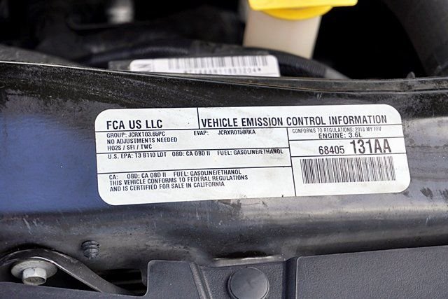 Used 2018 White Dodge SXT image 33