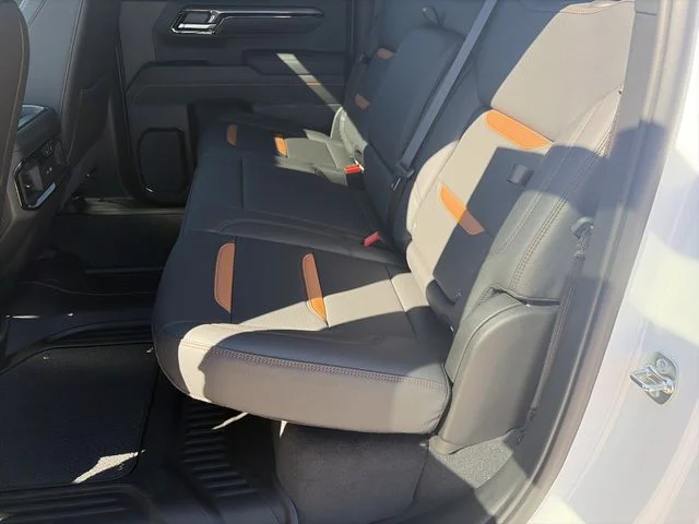 New 2026 White GMC AT4 image 13