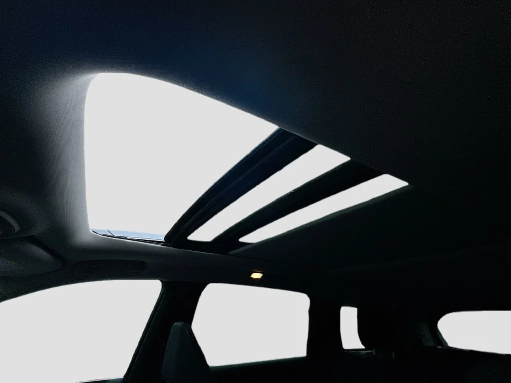New 2027 RADIANT WHITE INFINITI Luxe FWD image 23