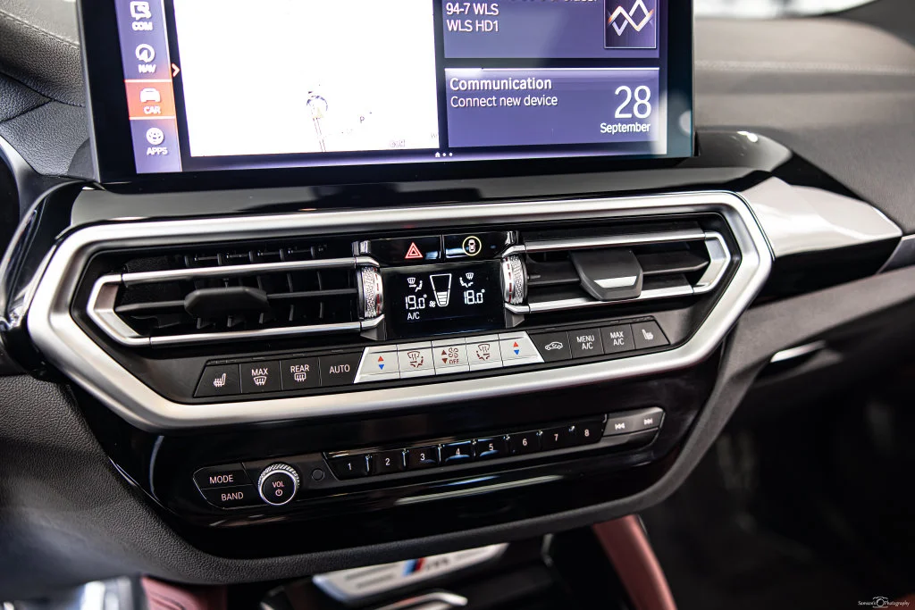 Used 2024 Black BMW M40i image 30