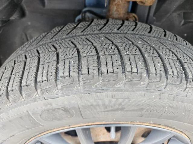 Used 2016 Blue Jeep Limited image 28